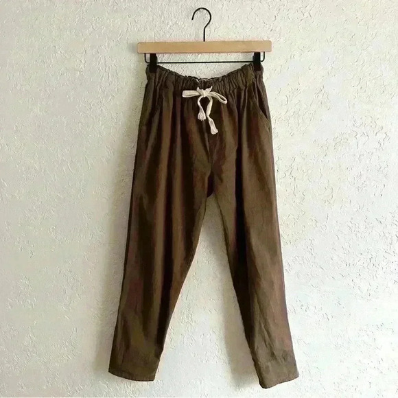 Pants - Lightweight‎ pull on mid rise brown pants with tie front